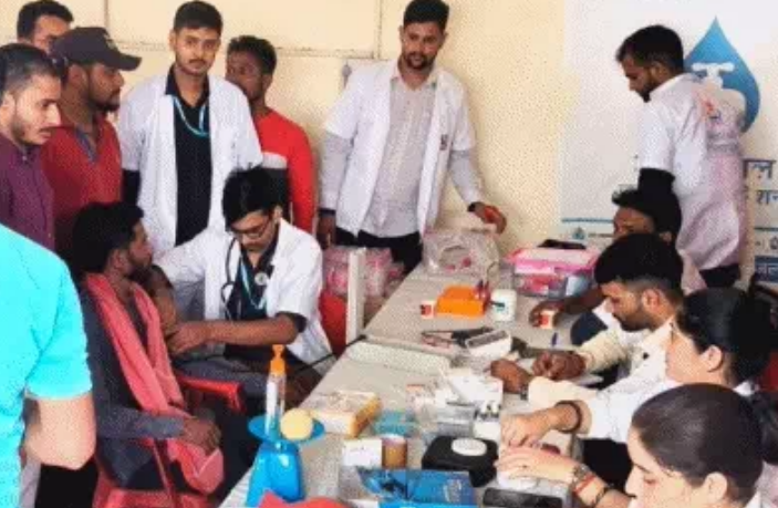 171 Youths Donate Blood in Jawanpura Village under Raktveer Campaign