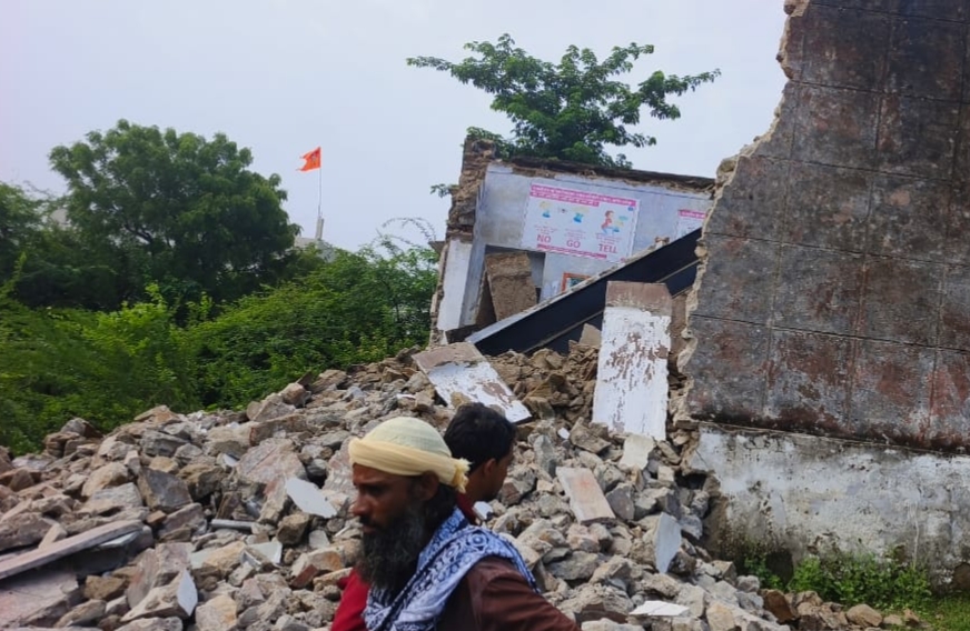 Bhilwara: A room in the dilapidated building of the government school in Rayala collapsed, a major accident averted