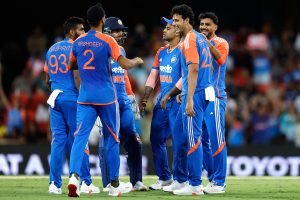 Axar Patel gets the first breakthrough, Matthew Short returns to the pavilion – Australia make a strong start