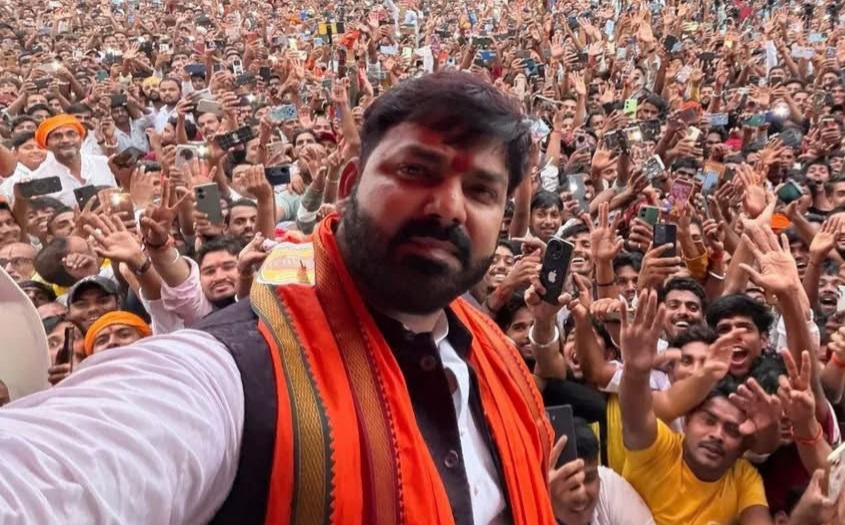 Pawan Singh made a strong appeal in favor of Mithilesh Tiwari in Gopalganj.