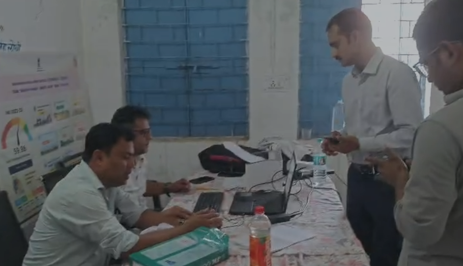 Damoh News, Lokayukta Trap
