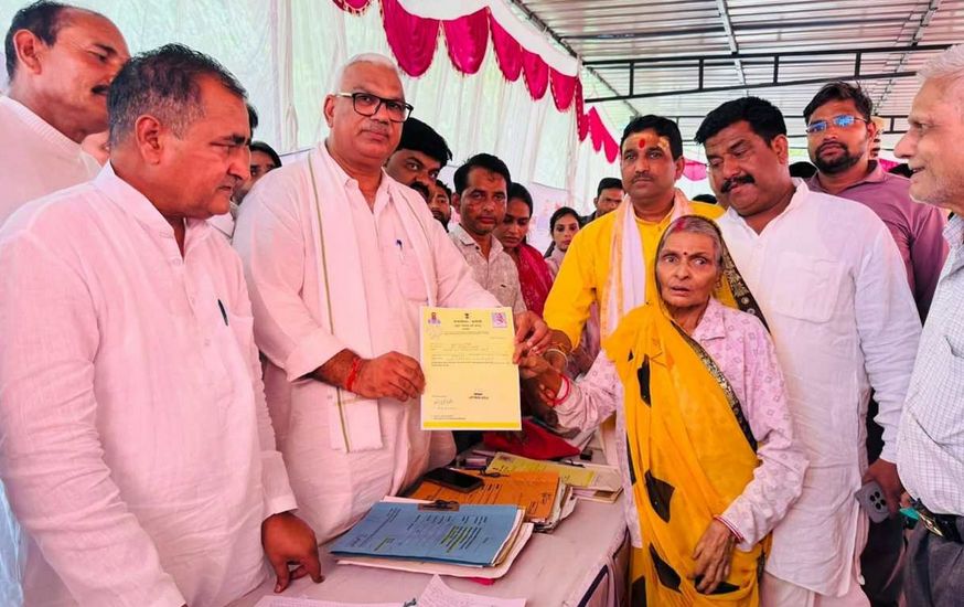 Minister Jawahar Singh Bedham